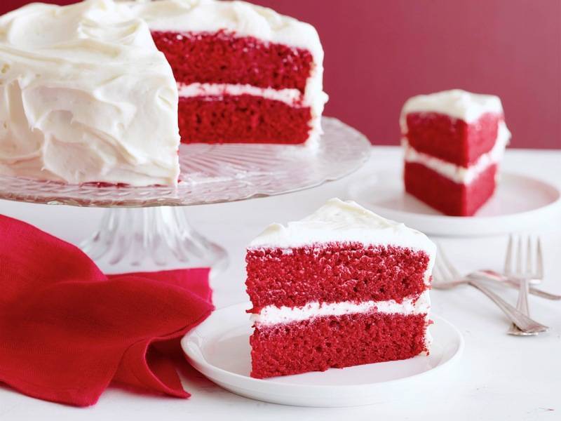 Торт Красный бархат необычайно эффектен внешне