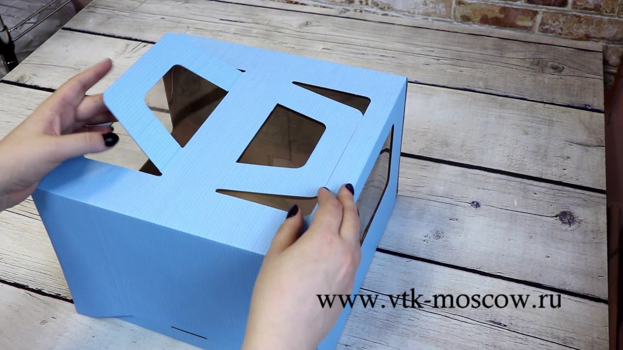 Коробка для торта с ручками ГОЛУБАЯ 30х30 см высота 20 см VTK